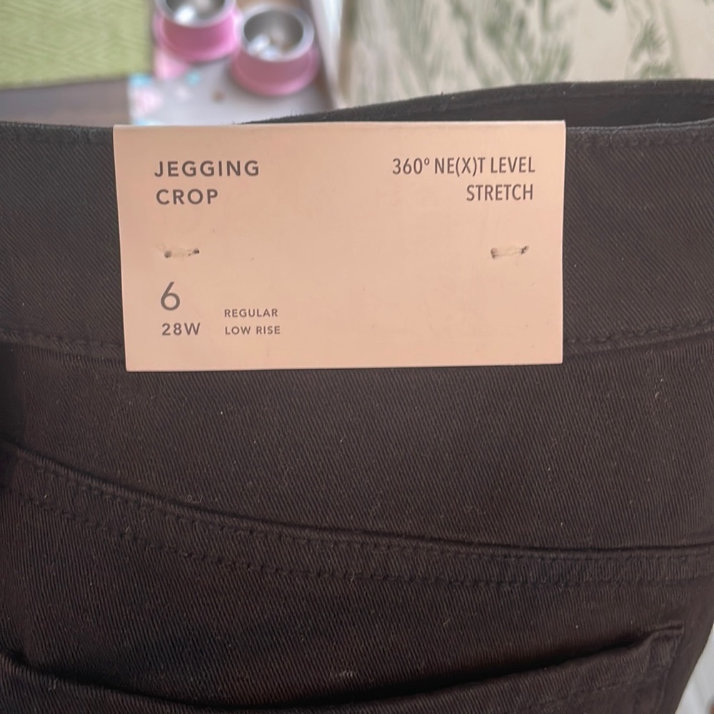 American Eagle Jegging Crop Black size 6